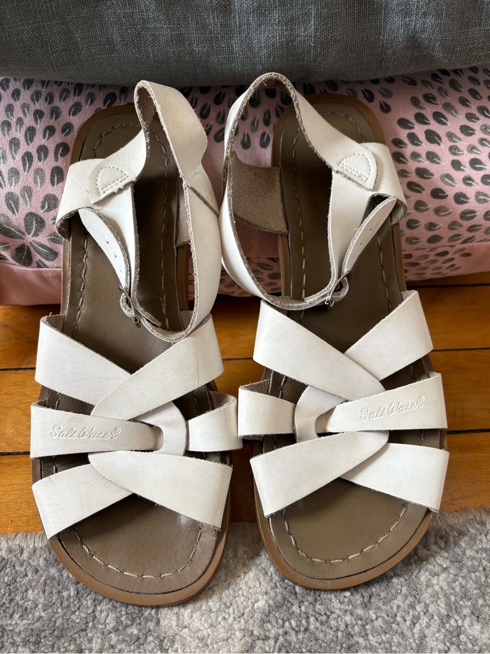 Salt Water White Women's Sandals 6 (US 8)